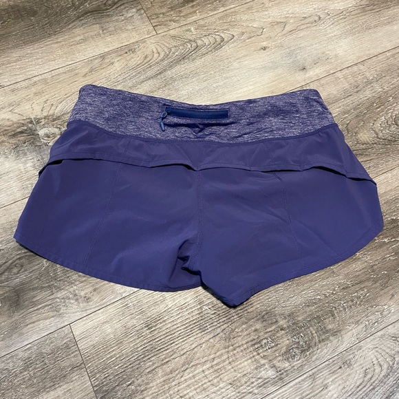 Lululemon Speed Up Short, 2.5” inseam, Size 6 - Picture 6 of 6